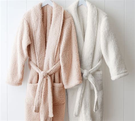 Barefoot Dreams Robe Dupes That Are Luxe For Way Less