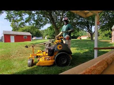 Pushing Thru The Heat Lawncare Wrightstander Mowing Youtube