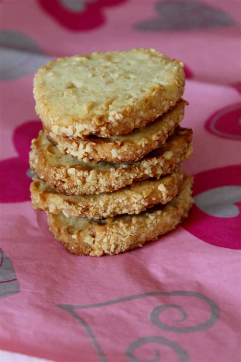 Biscuits Au Fromage Frais Et Aux Noix