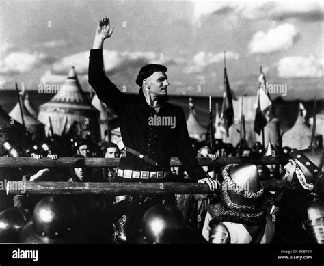 HENRY V -1944 LAURENCE OLIVIER Stock Photo - Alamy