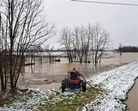 Cod roșu de inundații în Timiș UPDATE 4 Aproape 60 de gospodării