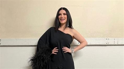 Laura Pausini I Anni Di Carriera La Telefonata A Marco E Il Nuovo