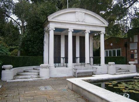 Golders Green Crematorium in Golders Green, Greater London - Find a ...