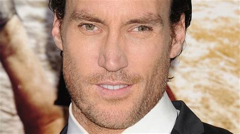 Hartley coeurs à Vif sur MyTF1 savez vous que Callan Mulvey l