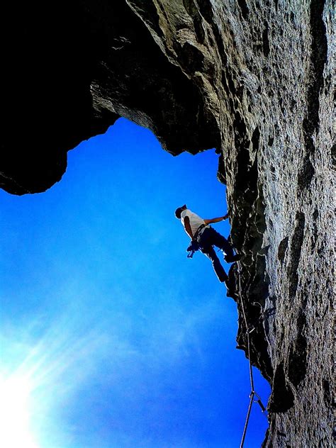 ROCK CLIMBING Chasing Adventures Huaraz Perú