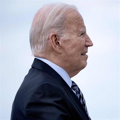 Barack Obama Tells Allies Joe Biden Needs To Reconsider His Re Election