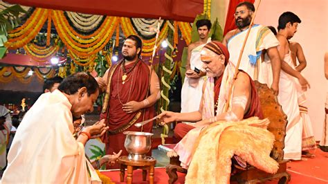 Ahead Of Telangana Polls KCR Performs Yagam At His Farmhouse