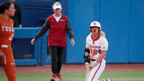 Ou Softball Sooners Beat Texas Longhorns Set Ncaa Attendance Record