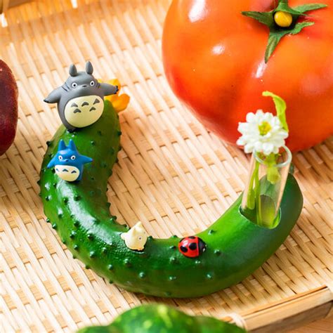 My Neighbor Totoro - Totoro and Cucumber Single Stem Flower Vase | Crunchyroll Store