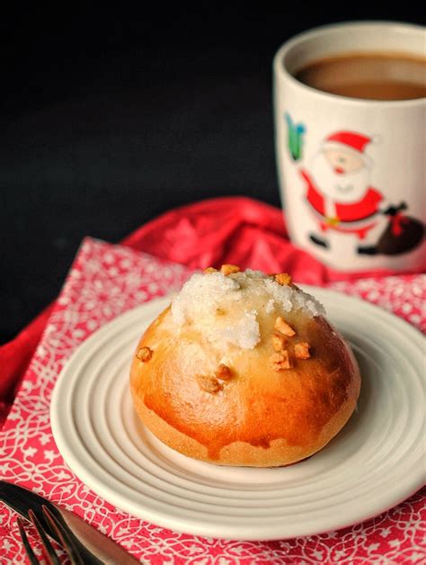 Roscón de reyes con masa madre en bollito individual Receta Tía Alia