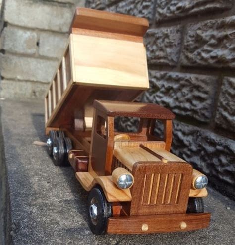 Wooden toy dump truck – Artofit