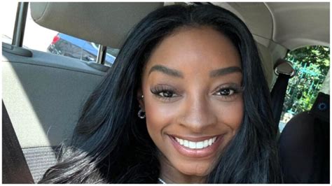 Simone Biles Sets the Record Straight on Pregnancy Rumors After Fans ...