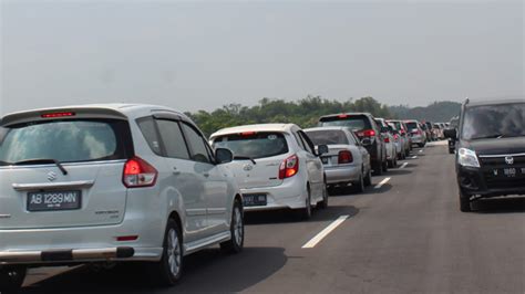 Puncak Arus Balik Libur Nataru Diprediksi 1 2 Januari Masyarakat