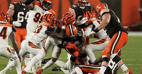 Nfl Picks Week 8 Bengals Vs Browns Media Picks Dawgs By Nature