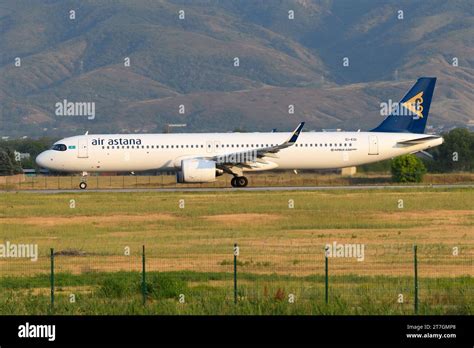 Air Astana Airbus A321neo Hi Res Stock Photography And Images Alamy