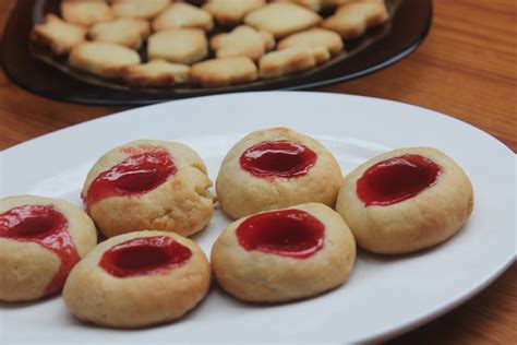 Jam Shortbread Cookies Eggless Shortbread Thumbprint Cookies Recipe Yummy Tummy