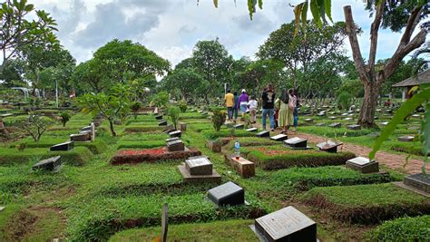 Bacaan Doa Ziarah Kubur Saat Idul Fitri 2024 Okezone Muslim