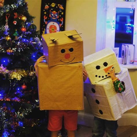 25 Interesting DIY Christmas Costume Ideas You Can Make - GODIYGO.COM