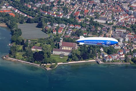 Das Rundflug Erlebnis Ber Friedrichshafen Mit Dem Zeppelin Nt