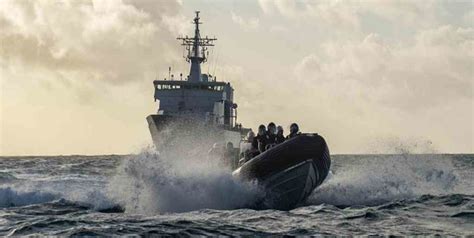 Al Menos Muertos En Nueva Zelanda Tras El Hundimiento De Un Barco Por