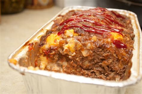 The Recipe Nest: Cheesy Meatloaf