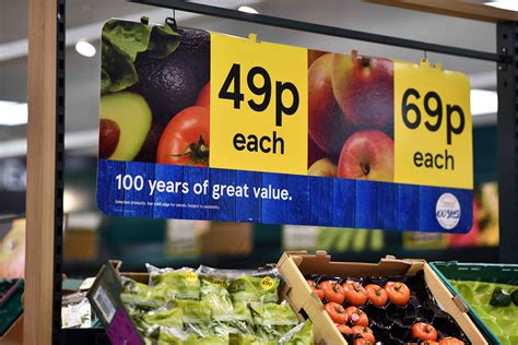 Two shopping lists for online grocery offerings - Tesco builds on COVID ...