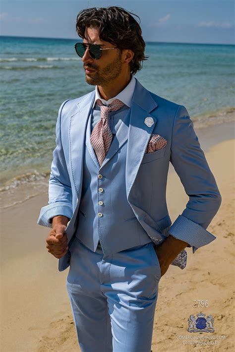 ボードTrajes de novio para bodas de playa y jardinesのピン