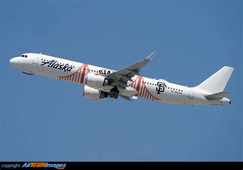 Airbus A N Alaska Airlines N Va Airteamimages