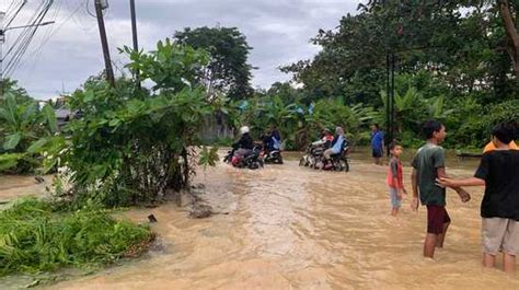 Dampak Hujan Daerah Berstatus Waspada Bencana Di Indonesia Termasuk