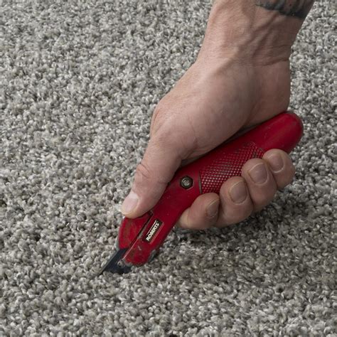 How To Cut Carpet With Knife