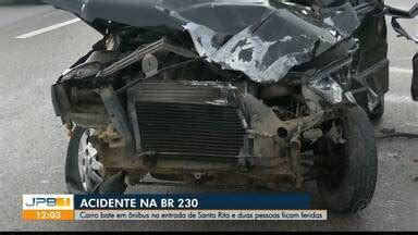 JPB1 Carro bate em ônibus na entrada de Santa Rita PB e duas