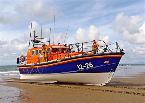 Barmouth Lifeboat North Wales Uk The Rnli Barmouth Life Flickr