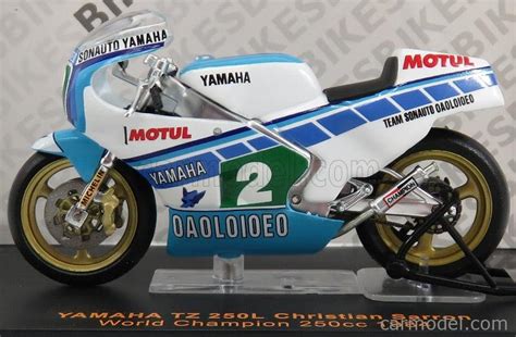 IXO MODELS CLB005 Escala 1 43 YAMAHA TZ250L MOTUL N 2 250cc CHRISTIAN