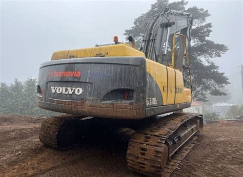 Escavatore VOLVO EC210BLC Compra Usato