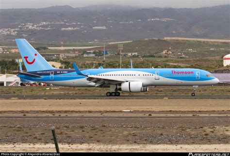 G OOBH Thomson Airways Boeing 757 236 WL Photo By Alejandro Alvarez