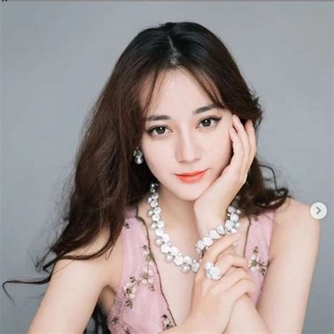 Rahasia Kecantikan Dilraba Dilmurat Sebagai Perempuan Tercantik Di