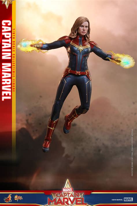 Hot Toys Unveils Their Awesome CAPTAIN MARVEL 1 6th Scale Action Figure GeekTyrant