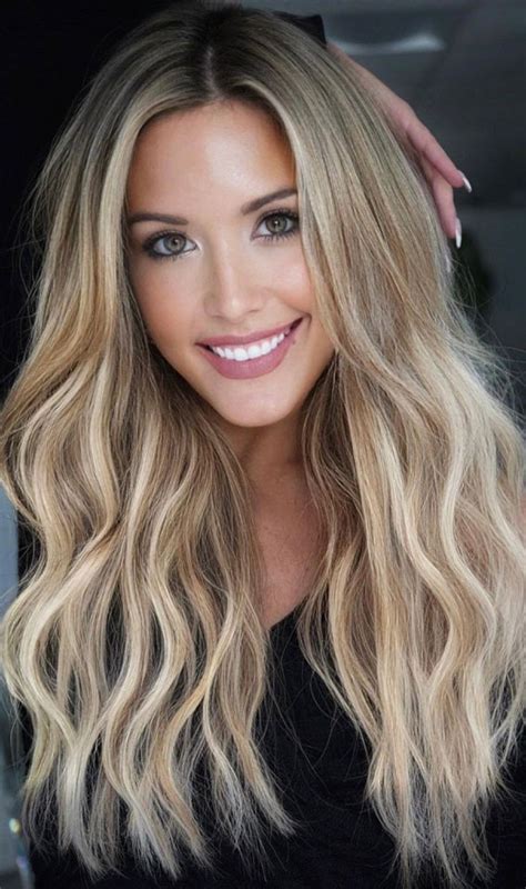 50 Cute Summer Hair Colours Mousy Blonde Lob Length