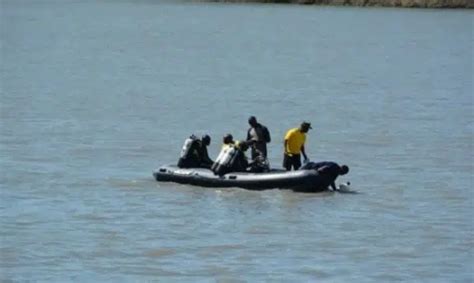 Video Kenyan Man Attempts To Swim Across Likoni Channel