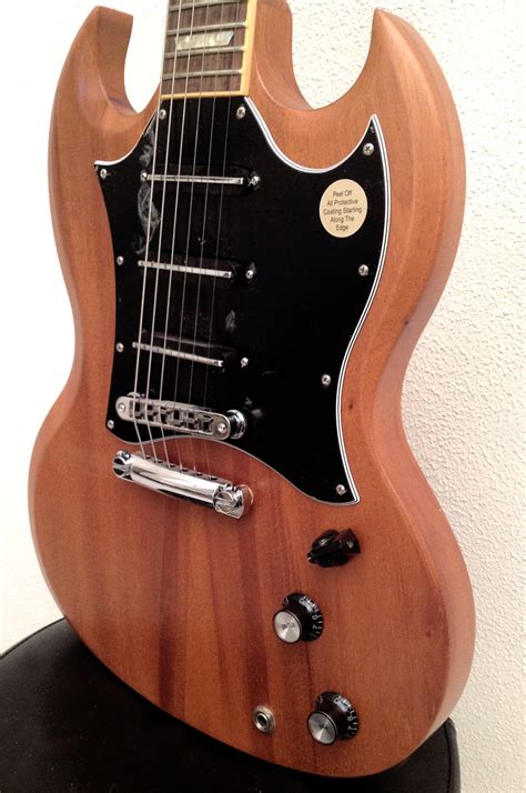 GIBSON SG STANDARD w/3 Single Coil Pickups (2007) as new! | eBay