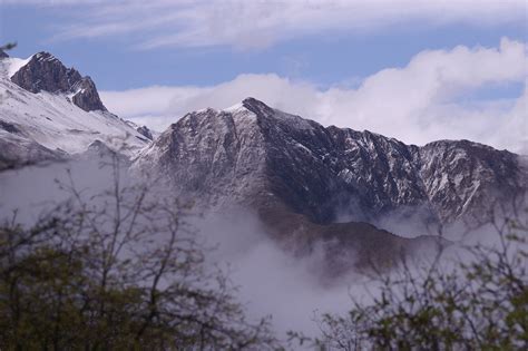 Free Stock photo of Chinese Mountains Covered on Snow | Photoeverywhere