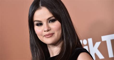 Selena Gomez Fala De Bipolaridade E Psicose Em Novo Documentário