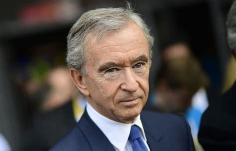 Bernard Arnault La fortune du patron de LVMH équivaut à 2 6 millions d