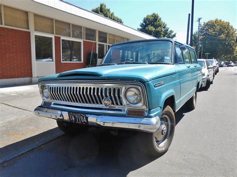 Seattles Parked Cars 1968 Jeep Wagoneer