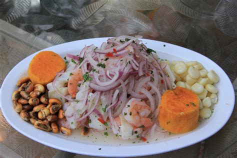 Ceviche Mixto Peruano