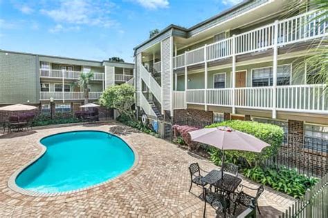 Peppertree Apartments Apartments Metairie La 70001