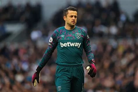 David Moyes gives West Ham injury latest on Lukasz Fabianski after horror eye injury - football ...