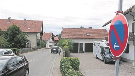 Schilder nicht geliefert Neue Parkregeln in Riegsee gelten mit Verzögerung