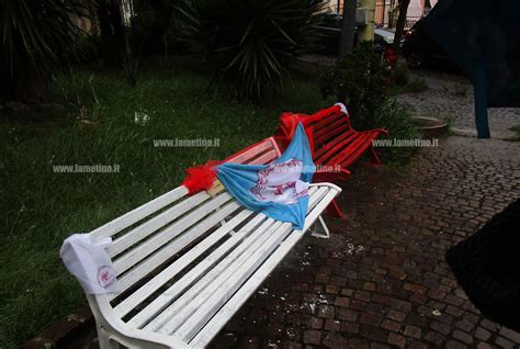 Lamezia Una Panchina Rossa E Una Bianca Per Ricordare Rosa E Il