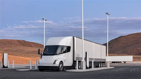 Tesla Semi Truck Und Er Kommt Doch Elektroauto